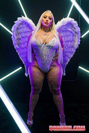 Original 1067 px/ 1600 px