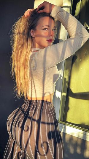 Original 1080 px/ 1920 px