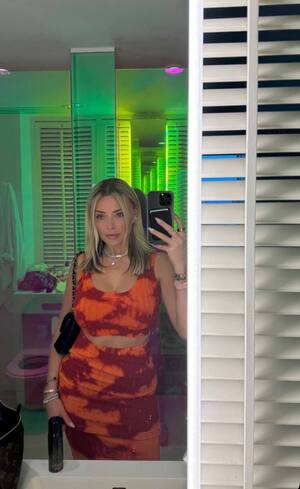 Original 785 px/ 1280 px