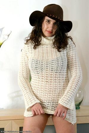 Original 682 px/ 1024 px