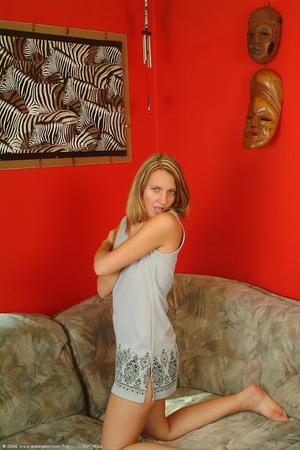 Original 682 px/ 1024 px