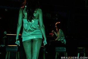 Original 900 px/ 599 px