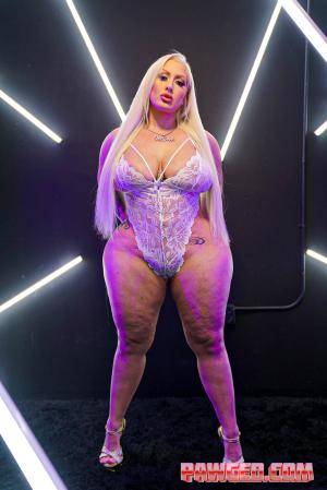 Original 1067 px/ 1600 px