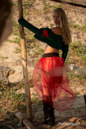 Original 3840 px/ 5760 px