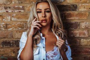 Original 4500 px/ 3000 px