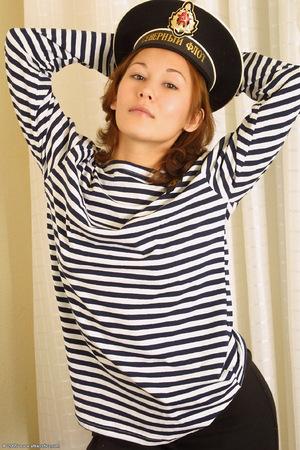 Original 682 px/ 1024 px