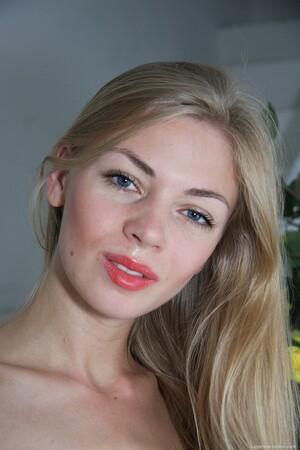 Original 1067 px/ 1600 px