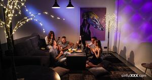 Original 4096 px/ 2160 px