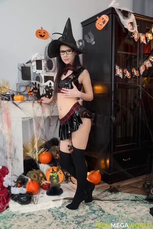 Original 2333 px/ 3500 px