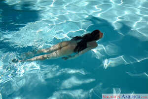 Original 2500 px/ 1669 px