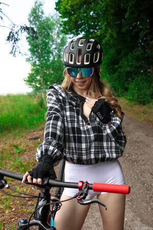 Original 4480 px/ 6720 px