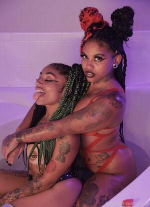 Original 1284 px/ 1770 px