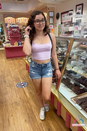 Original 2000 px/ 3000 px