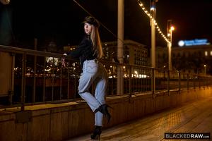 Original 2999 px/ 2000 px