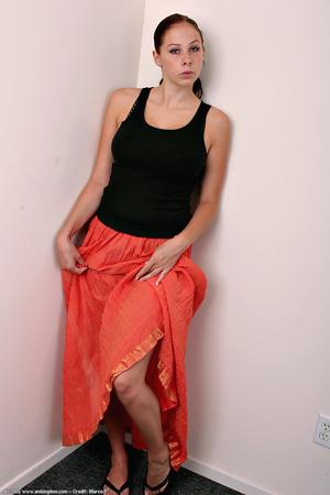 Original 682 px/ 1024 px