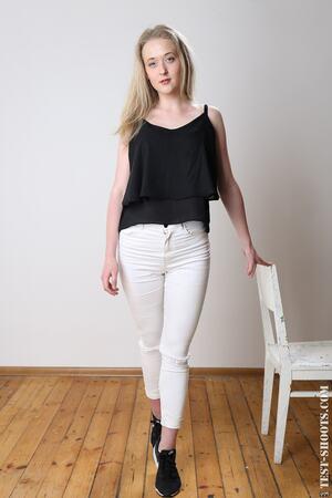 Original 3245 px/ 4867 px