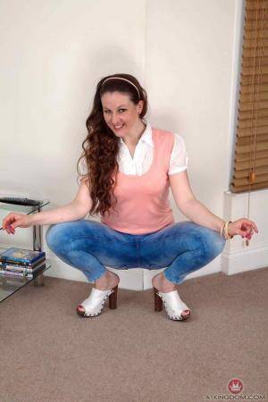 Original 852 px/ 1280 px