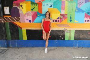 Original 2999 px/ 2000 px