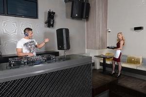 Original 1280 px/ 852 px