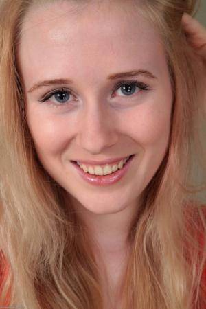 Original 682 px/ 1024 px