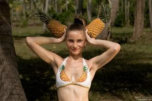 Original 3000 px/ 2000 px