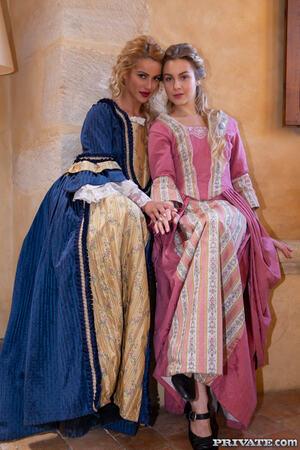 Original 1067 px/ 1600 px