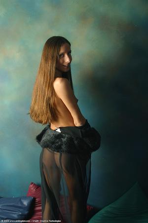 Original 680 px/ 1024 px