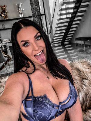 Original 1536 px/ 2048 px