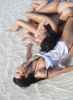 Original 933 px/ 1280 px