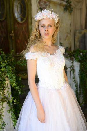 Original 855 px/ 1280 px