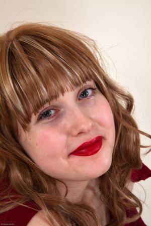 Original 682 px/ 1024 px