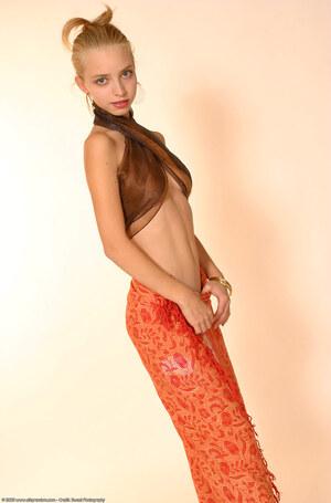 Original 1013 px/ 1536 px