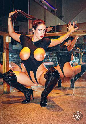 Original 1600 px/ 2304 px