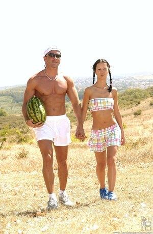 #DDF HandsOnHardcore Angelina Crow&Choky Ice 