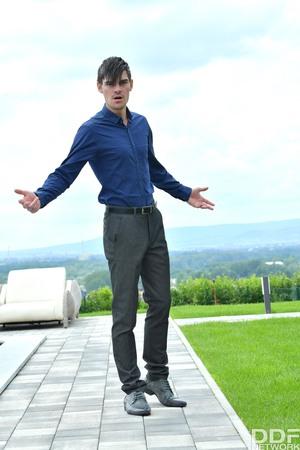 Original 2667 px/ 4000 px