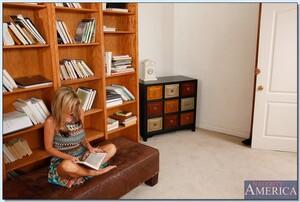 Original 850 px/ 572 px