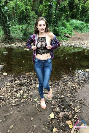 Original 2000 px/ 3000 px