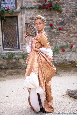 Original 1067 px/ 1600 px