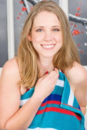 Original 682 px/ 1024 px