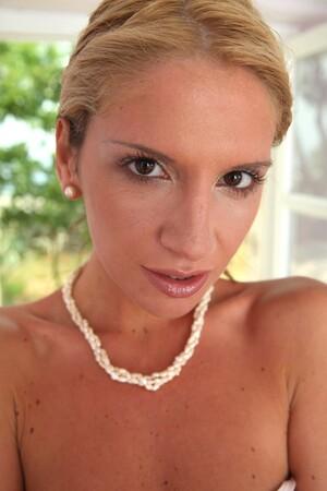 Original 1330 px/ 1995 px