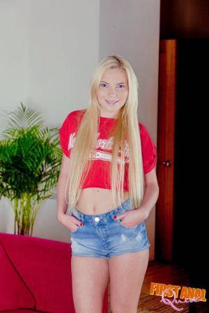 Original 683 px/ 1024 px