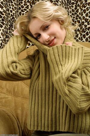 Original 682 px/ 1024 px