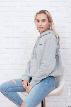 Original 854 px/ 1280 px