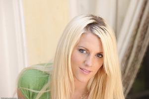 Original 1600 px/ 1065 px