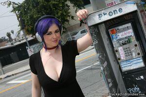 Original 1600 px/ 1067 px