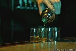 Original 900 px/ 599 px