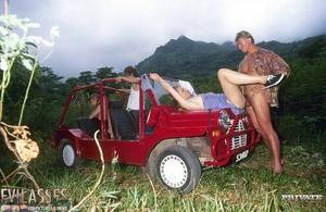 Original 3200 px/ 2081 px