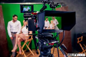 Original 2999 px/ 2000 px