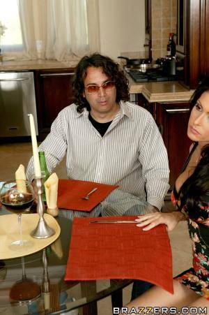 Original 600 px/ 902 px