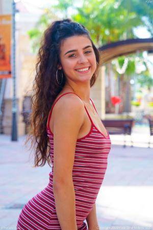 Original 852 px/ 1280 px